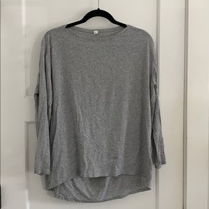 Gray Lululemon loose long sleeve top